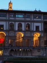 Uffizi at night